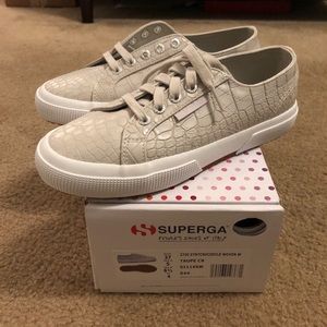 NIB Croc embossed Superga